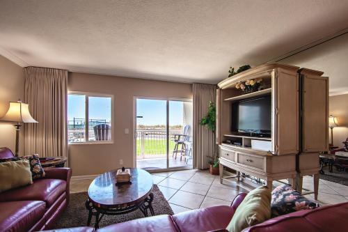 Holiday Surf And Racquet Club 103