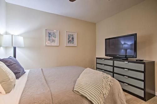 Updated And Private Oakland Park Home About 2 Mi To Beach