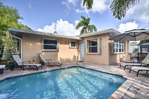 Modern Chic Home With Outdoor Oasis, 4 Mi To Beach!