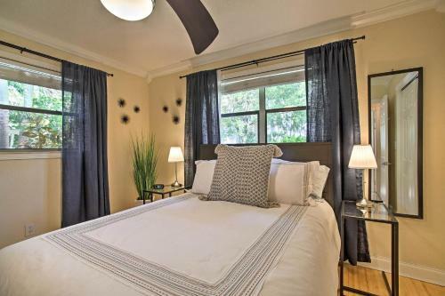 Modern Chic Home With Outdoor Oasis, 4 Mi To Beach!