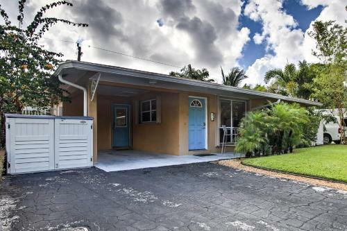 Modern Chic Home With Outdoor Oasis, 4 Mi To Beach!