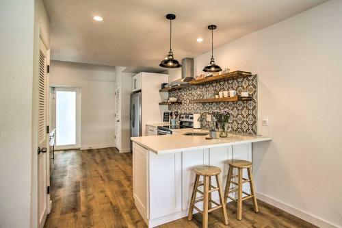 Remodeled Fort Lauderdale Home With Shared Pool!