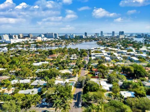 Relaxing Hideaway House- 1.5 Miles To Las Olas & Beach