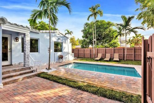 Relaxing Hideaway House- 1.5 Miles To Las Olas & Beach