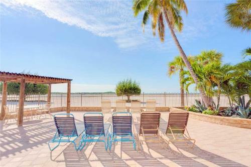 Apartamento Carlos Pointe 213, 2 Bedrooms, Gulf Front, Elevator, Sleeps 4, Heated Pool