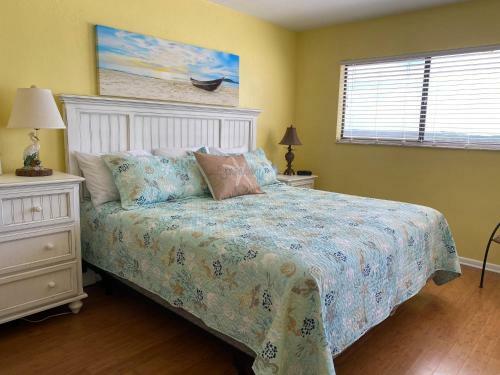 Carlos Pointe Beach Club By Coastal Vacation Properties