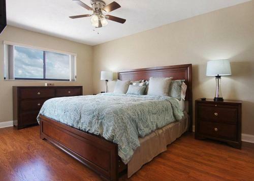 Carlos Pointe Beach Club By Coastal Vacation Properties