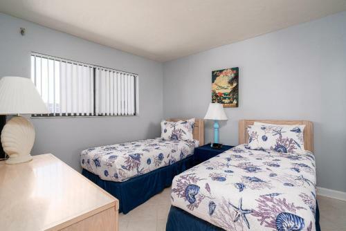Carlos Pointe Beach Club By Coastal Vacation Properties