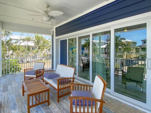 Beautiful New Construction Luxury Home, Close To The Beach!