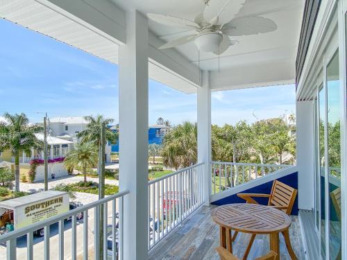 Beautiful New Construction Luxury Home, Close To The Beach!
