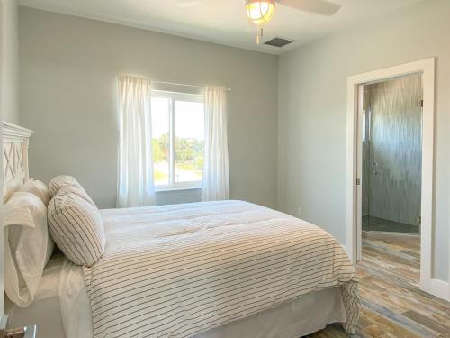 Beautiful New Construction Luxury Home, Close To The Beach!