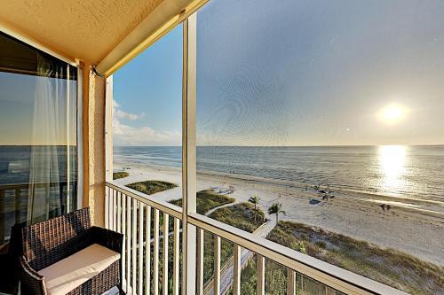 Apartamento Top-floor Beach Condo With Pools & Private Lanai Condo