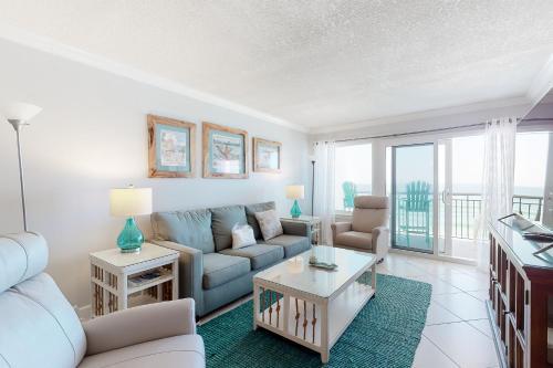 Island Echos 7th Floor Condos