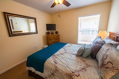 Gated Country Club Private Pool Home! Home