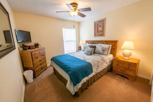 Gated Country Club Private Pool Home! Home