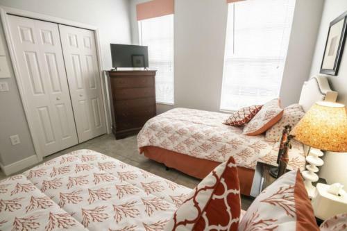 Calabay Parc At Tower Lake Vacation Home