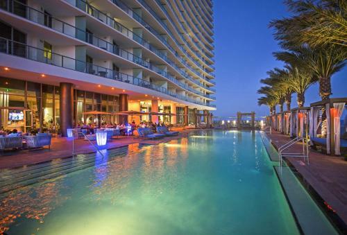 Apartamento Incredible And Spacious Two Bedroom Beach Front!