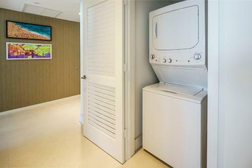 Apartamento Incredible And Spacious Two Bedroom Beach Front!