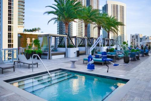 Apartamento Hyde B House 1209