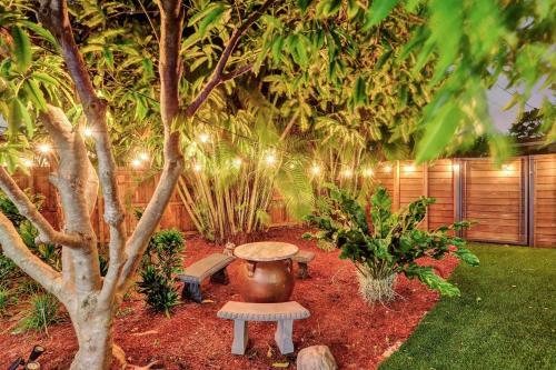 Trendy Renovated 4 Br Home W/ Heated Pool