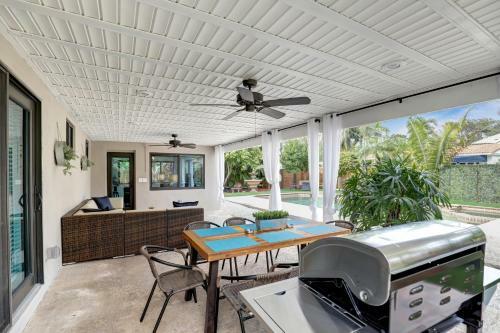 Trendy Renovated 4 Br Home W/ Heated Pool