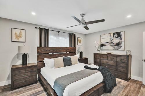 Trendy Renovated 4 Br Home W/ Heated Pool