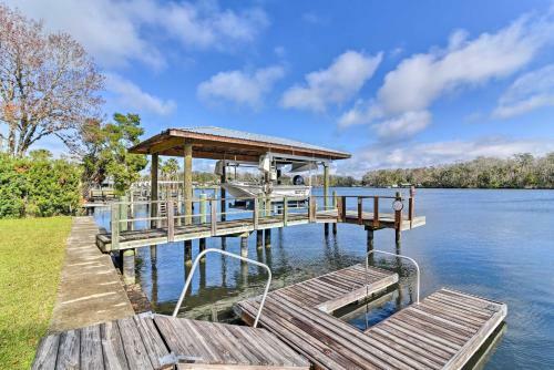 Homosassa Home With Private River Dock And Boat Ramp!