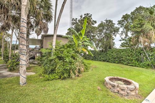 Cozy Riverfront Homosassa Cottage With Boat Slip