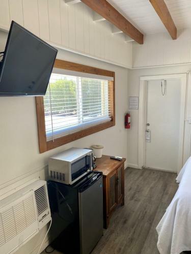 Hotel Drop Anchor