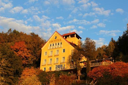 Hotel-restaurant Faustschl�ssl
