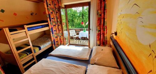 Hostal Pension M�hlenheim