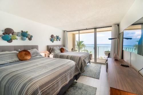 Condo 404