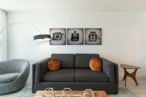 Condo 404