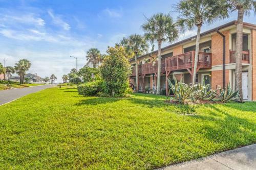 Stewart Apts #4