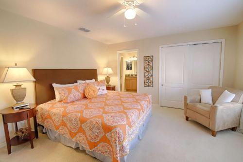8960 Paradise Palms