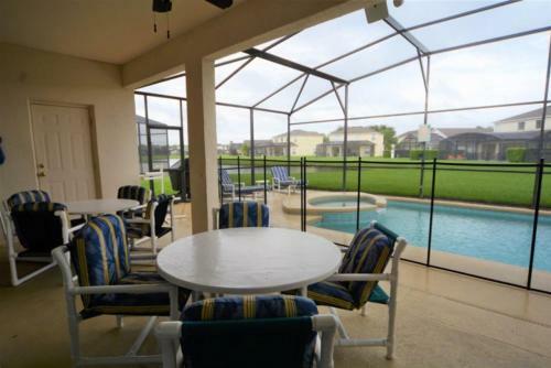 Luxury 7 Bedroom 5.5 Bath In Cumbrian Lake Resort