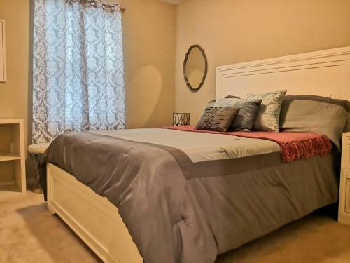Splendid 4 Bedroom Home Close To Disney 5168a