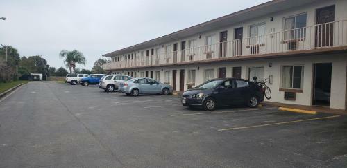 Central Motel