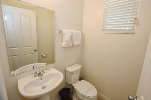 3207 Compass Bay