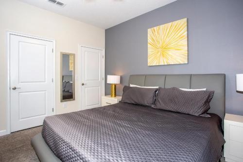 Four Bedrooms W/ Pool Storey Lake Resort 4902