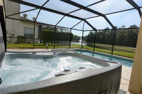 Gorgeous 4 Bedroom Pool Home In Cumbrian Lakes
