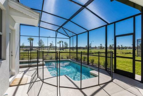 Gorgeous 5 Bedroom Storey Lake Pool Home