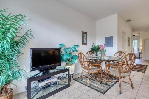 Windsor Palms (#2374)