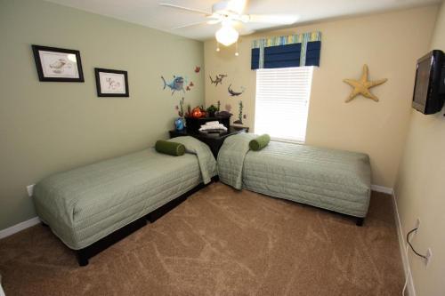 3085 Paradise Palms