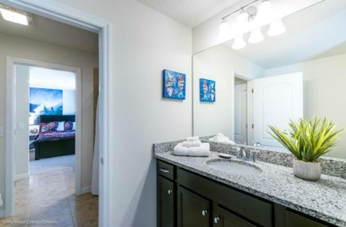 Stay Door Steps From Disney In de Leon Pool Retreat