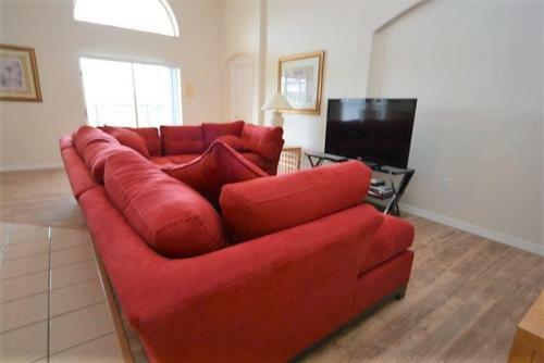 Luxury 4 Bedroom 3 Bath Pool Home In Cumbrian Lakes