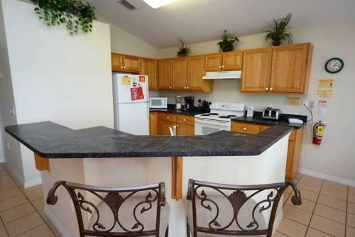 Luxury 4 Bedroom 3 Bath Pool Home In Cumbrian Lakes