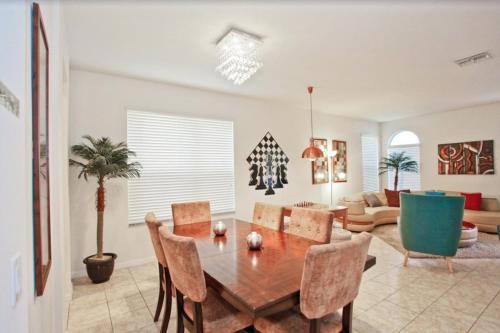 Las Fuentes Drive House #267163 Home