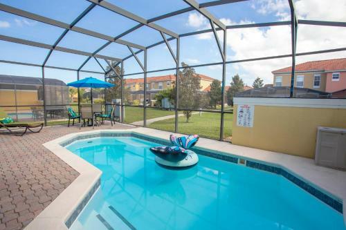 Four Bedroom W/ Pool Close To Disney 8570