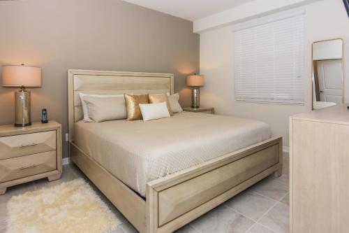 Luxury Apartment At Storey Lake (273066)